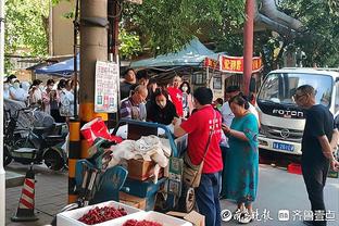 波切蒂诺：原本比赛势头不错，但红牌改变了一切